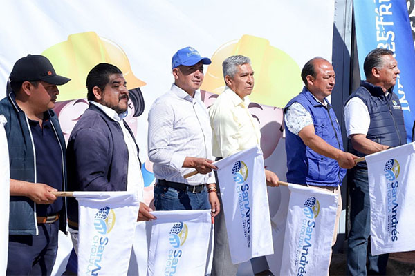 Arranca Mundo Tlatehui con adoquinamiento en calles de la colonia Concepción La Cruz