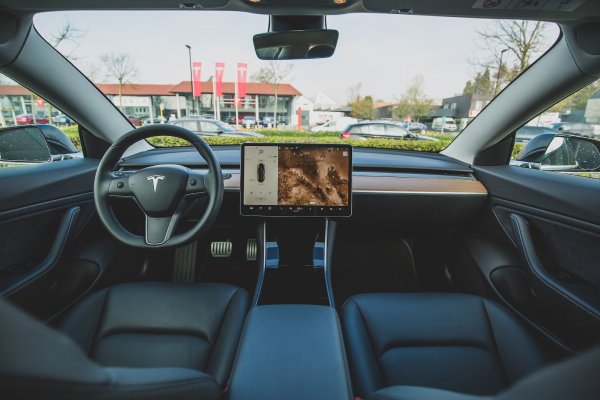 Comienza el juicio contra Tesla por un mortal accidente relacionado con Autopilot
