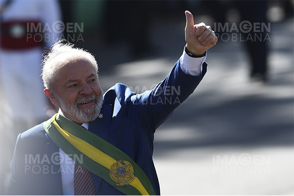 Presidente brasileño ingresa al hospital para someterse a una operación de cadera