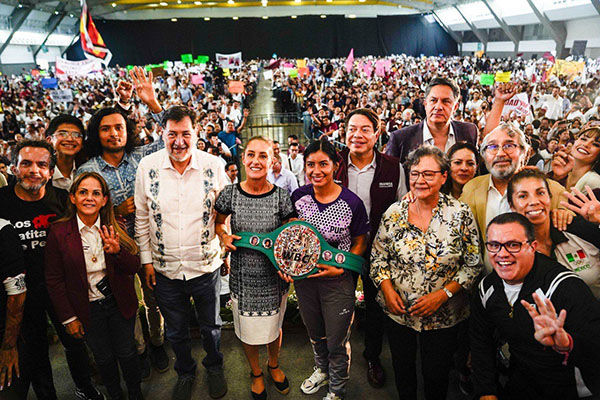 Claudia Sheinbaum llama a formar Comités de Defensa de la 4T en cada rincón de Puebla