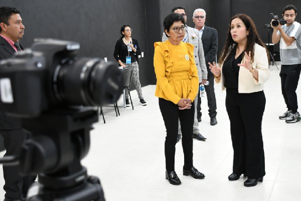 Inaugura Lilia Cedillo nuevo edificio en la Facultad de Ciencias de la Comunicación