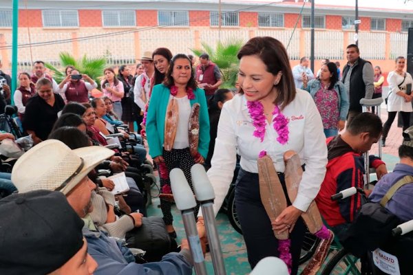 Entrega SEDIF aparatos rehabilitatorios para 25 municipios de Sierra Nororiental