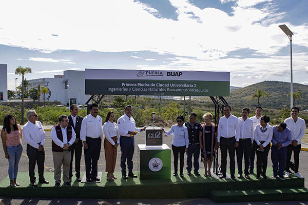 Colocan la primera piedra de Ciudad Universitaria 2