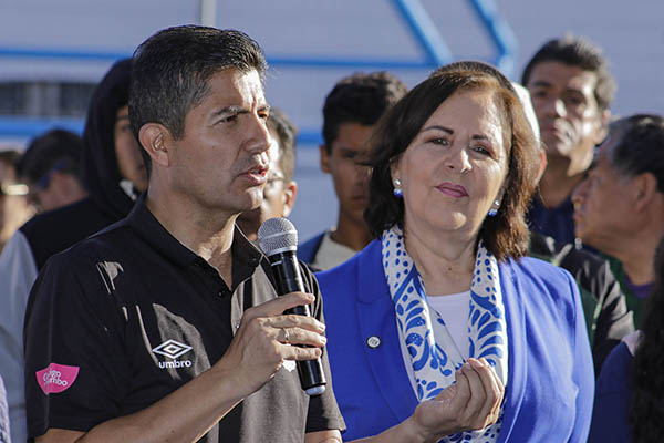 Pide Eduardo Rivera apegarse al diálogo y evitar conflictos en el mercado Amalucan