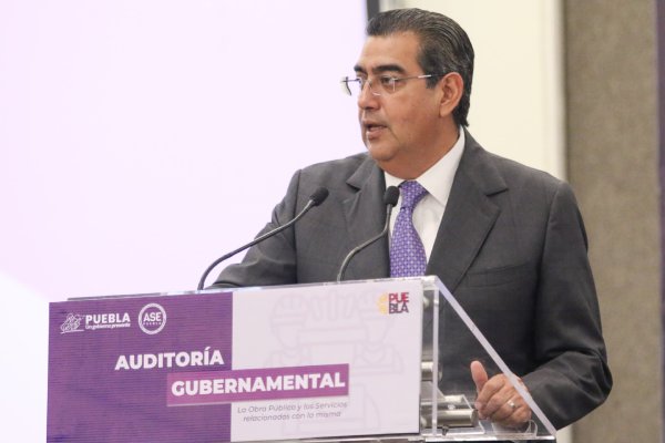 Llama Sergio Salomón a ediles a manejar responsablemente los recursos públicos