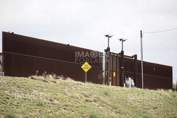 Casa Blanca suspende 26 leyes federales para permitir construcción de muro fronterizo en Texas