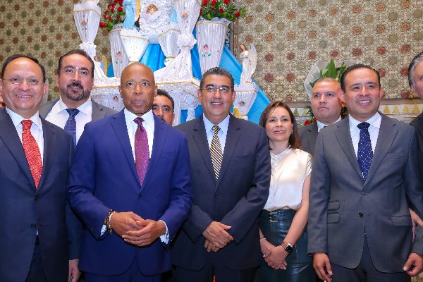 Nueva York ha rebasado su capacidad para recibir migrantes: Erick Adams