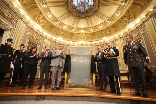 Inscriben en el Muro de Honor del Congreso: “2023, Año del Bicentenario del Heroico Colegio Militar”