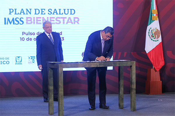 Firma Sergio Salomón acuerdo nacional para la federalización del IMSS-Bienestar