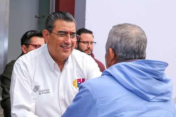 Escucha Sergio Salomón a poblanos en la “Jornada Ciudadana”