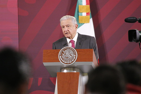 "Hay infiltrados en nuestro movimiento", asegura López Obrador