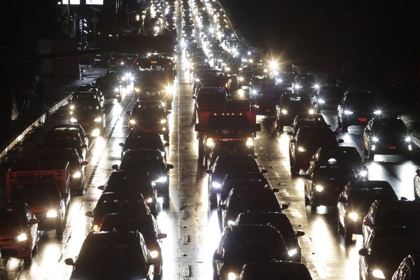 ¿Cómo afectan los atascos de tráfico a la mecánica de tu coche?