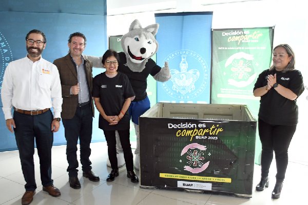 Lilia Cedillo inicia la campaña “Decisión es compartir BUAP 2023”