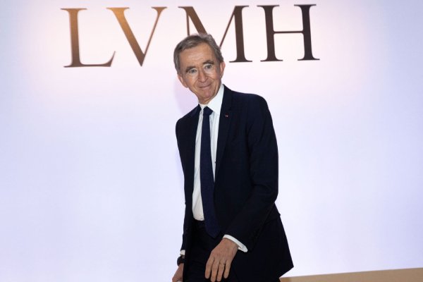 Bernard Arnault cae al tercer lugar de las personas más ricas del mundo detrás de Jeff Bezos y Elon musk