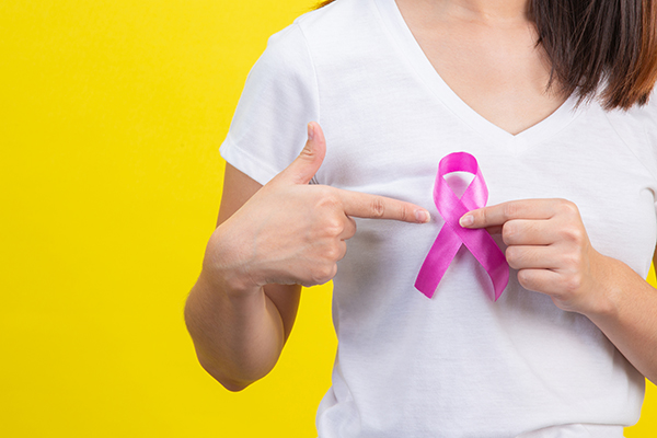 Cáncer de mama representa un gasto sustancial para pacientes y sus familias