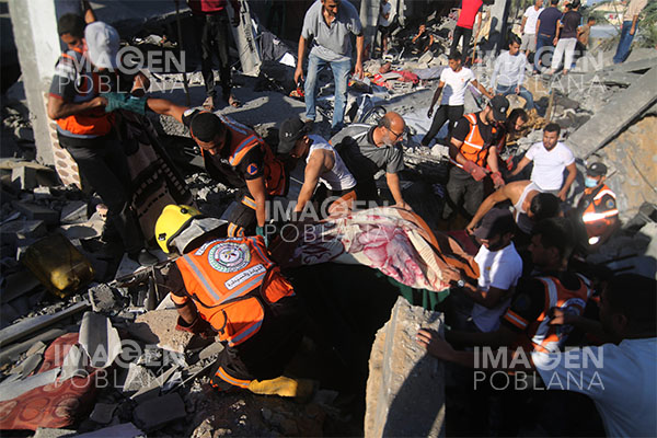 Varios muertos y heridos tras bombardeo israelí contra el mercado palestino de Nuseirat