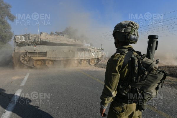 Israel afirma que su tanque disparó por casualidad contra puesto de control egipcio