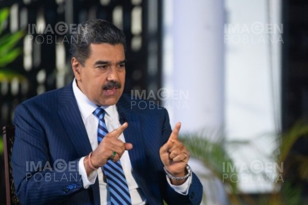 Presidente de Venezuela llega a México para participar en cumbre sobre migración