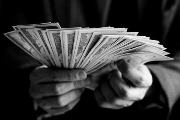 Proponen en Europa un impuesto global sobre el patrimonio de multimillonarios