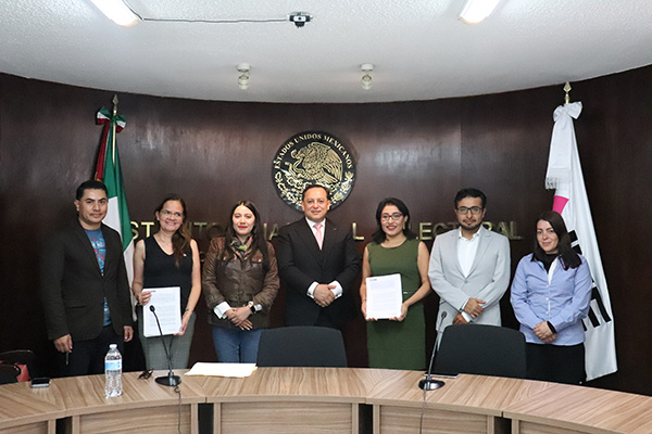 INE y OSC impulsan la participación política de las mujeres