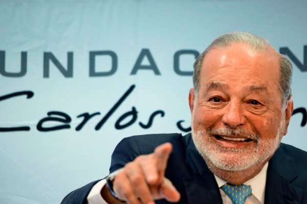 Carlos Slim defiende jornada laboral de 12 horas, 3 días a la semana y jubilación a los 75 años