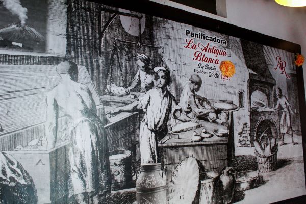 Panadería La Antigua Blanca: 103 años de tradición, sabor y calidad