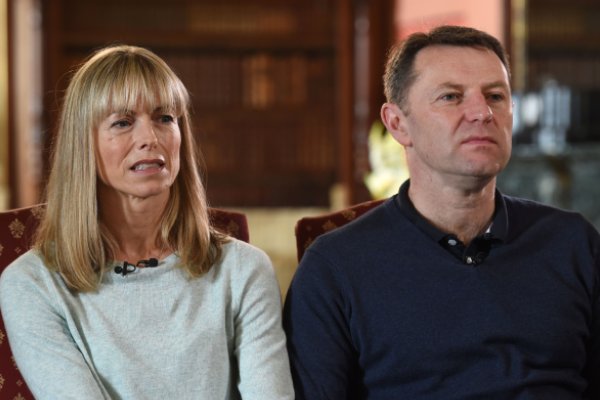 Policía de Portugal pide disculpas a la familia McCann por la gestión del caso Madeleine