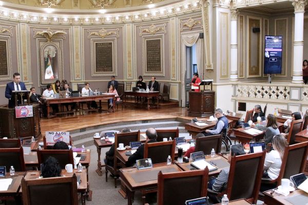 Congreso aprueba reanudar cobro de parquímetros