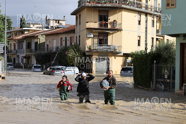 Dos muertos y 47 heridos por la tormenta Ciarán en Francia