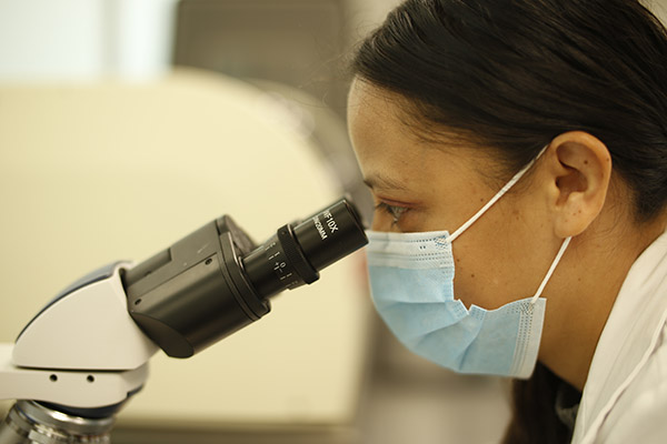 Mujeres siguen subrepresentadas en la ciencia, alerta AMIIF