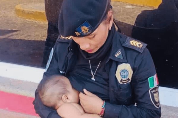 Policía de Acapulco asciende a agente tras amamantar a un bebé durante labores de rescate