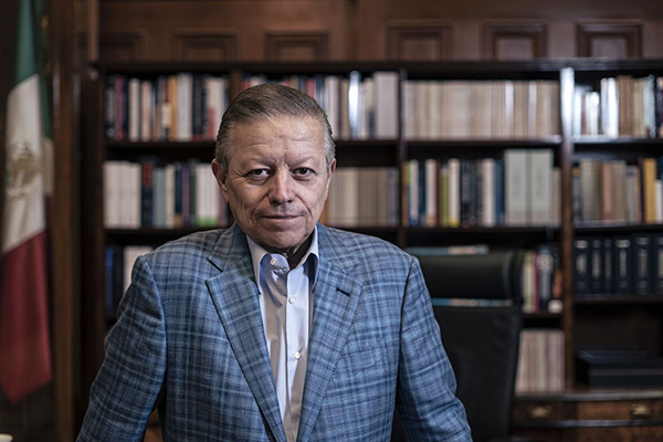 Acepta AMLO renuncia de Arturo Zaldívar