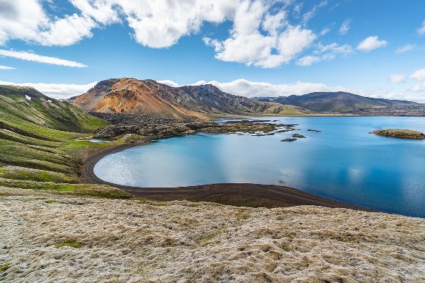 Islandia sigue en estado de emergencia ante inminente erupción volcánica