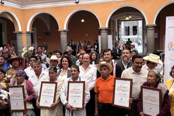 Reconocen a cinco adultos mayores como "Tesoros Humanos Vivos"