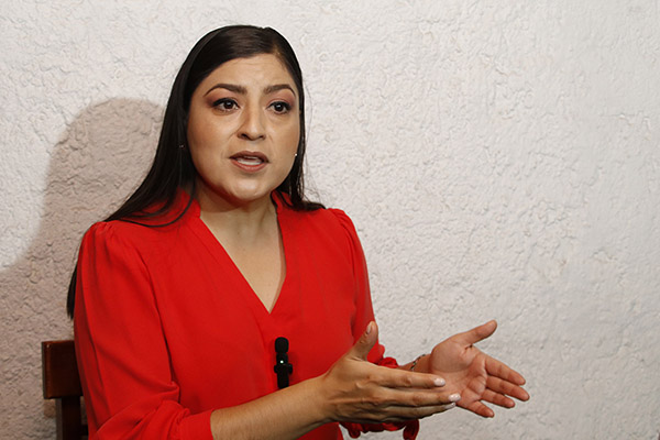 Llevan ventaja quienes han trabajado en la 4T, no los que se acercan por “ocurrencia”: Claudia Rivera
