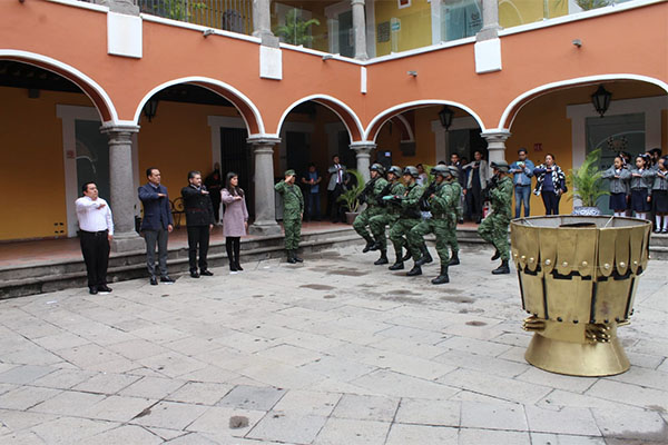 Congreso del Estado lleva a cabo la Ceremonia de Incineración de Bandera