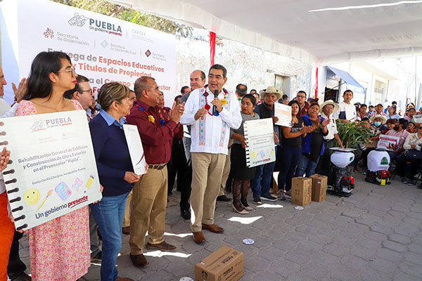 Programas sociales, sin intermediarios ni condicionamientos políticos en Puebla, afirma Sergio Salomón