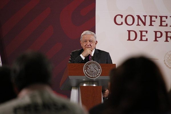AMLO presume que su gobierno “no tiene deudas”