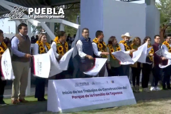 Sergio Salomón arranca obras del Parque de la Familia de Tepeaca