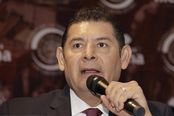 Alejandro Armenta da fechas para inicio de su precampaña