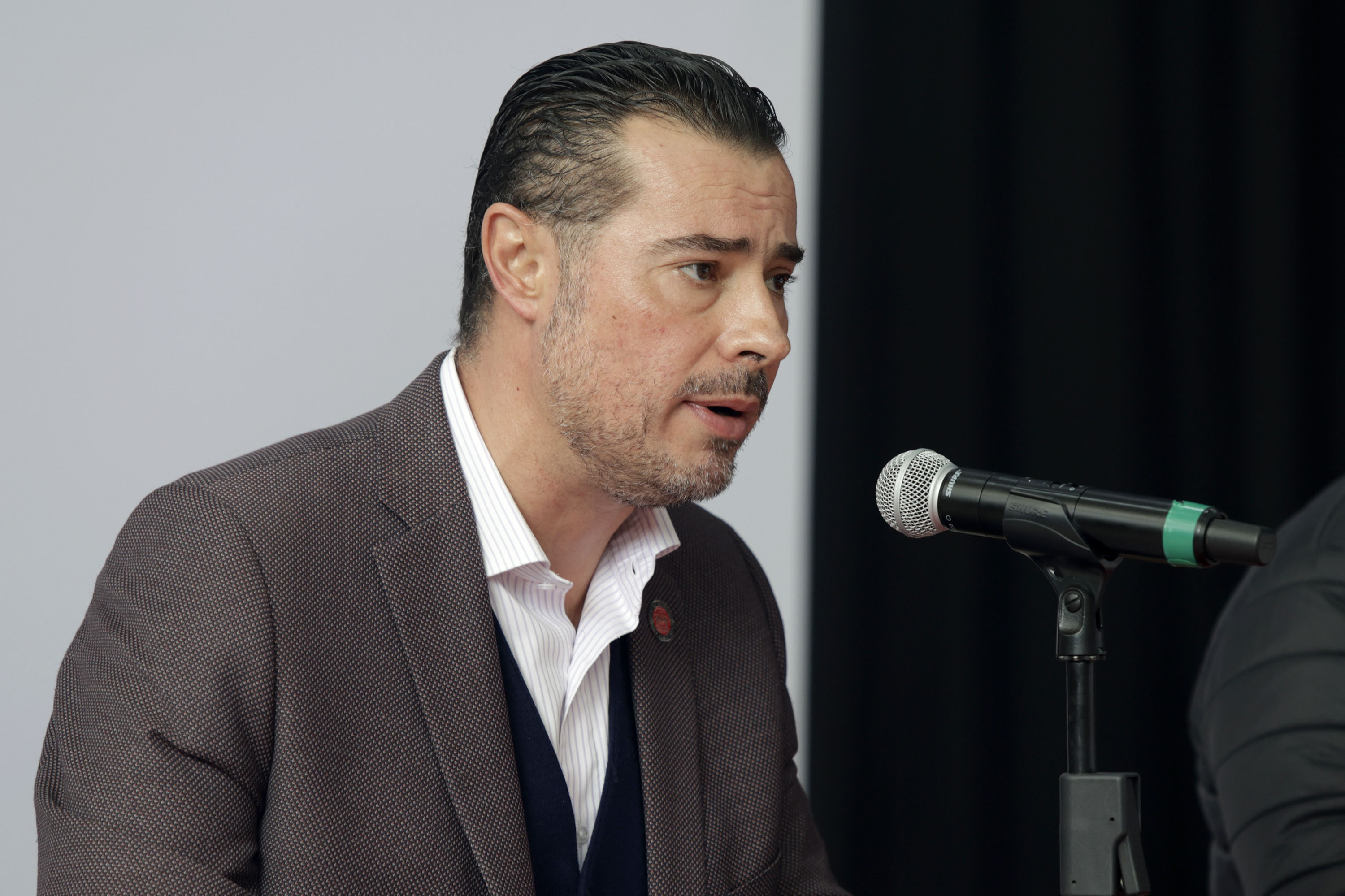 Jóvenes están hartos de la democracia; podrían auspiciar gobiernos autoritarios: Patrón Sánchez