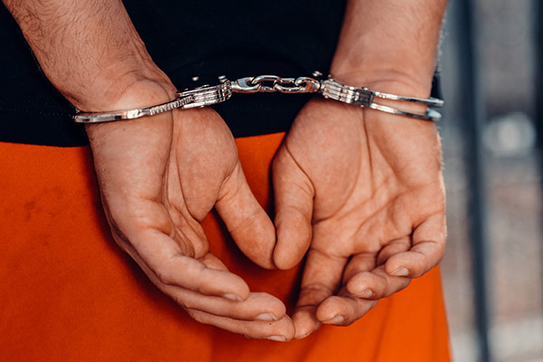 Detienen al padre de la adolescente que abrió fuego en un colegio ruso
