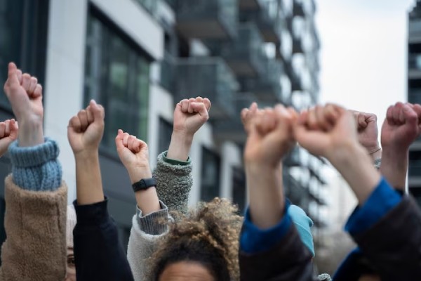 Detienen a 13 personas en Londres durante una manifestación en apoyo a Palestina