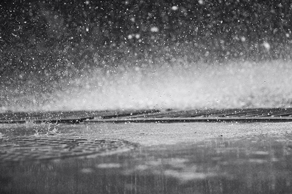 Mueren seis personas y 23 resultan heridas por fuertes tormentas en EU