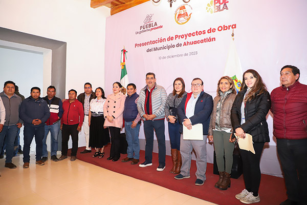 Refrenda Sergio Salomón compromiso para cambiar vidas en Ahuacatlán