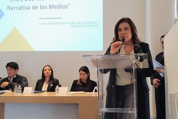Presentan en el Congreso “Foro Migrante Binacional de las Niñeces y Juventudes Poblanas”