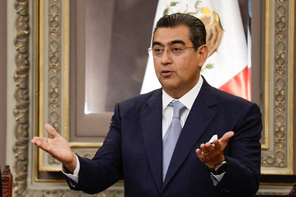 Unidad y no politización social, ejes del informe de Sergio Salomón ante el Congreso