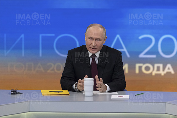 El doble de Putin aparece en plena conferencia del presidente ruso
