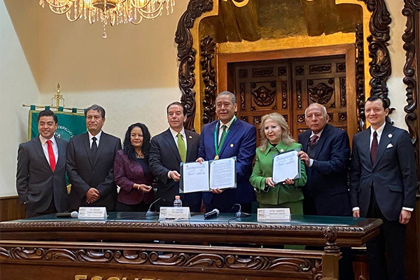 CTM y Escuela Libre de Derecho firman convenio para ofrecer becas y capacitación