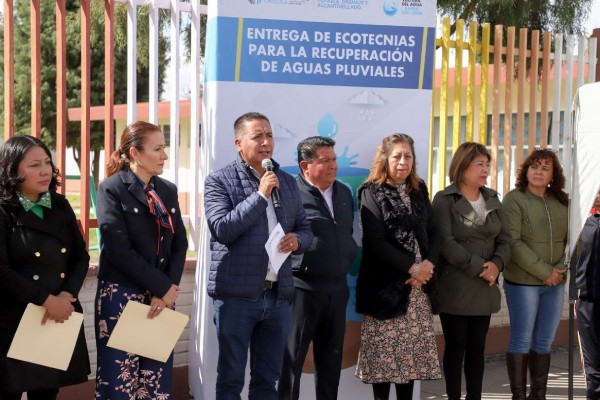 Pone en marcha Mundo Tlatehui ecotecnias para recuperación de aguas pluviales en San Rafael Comac